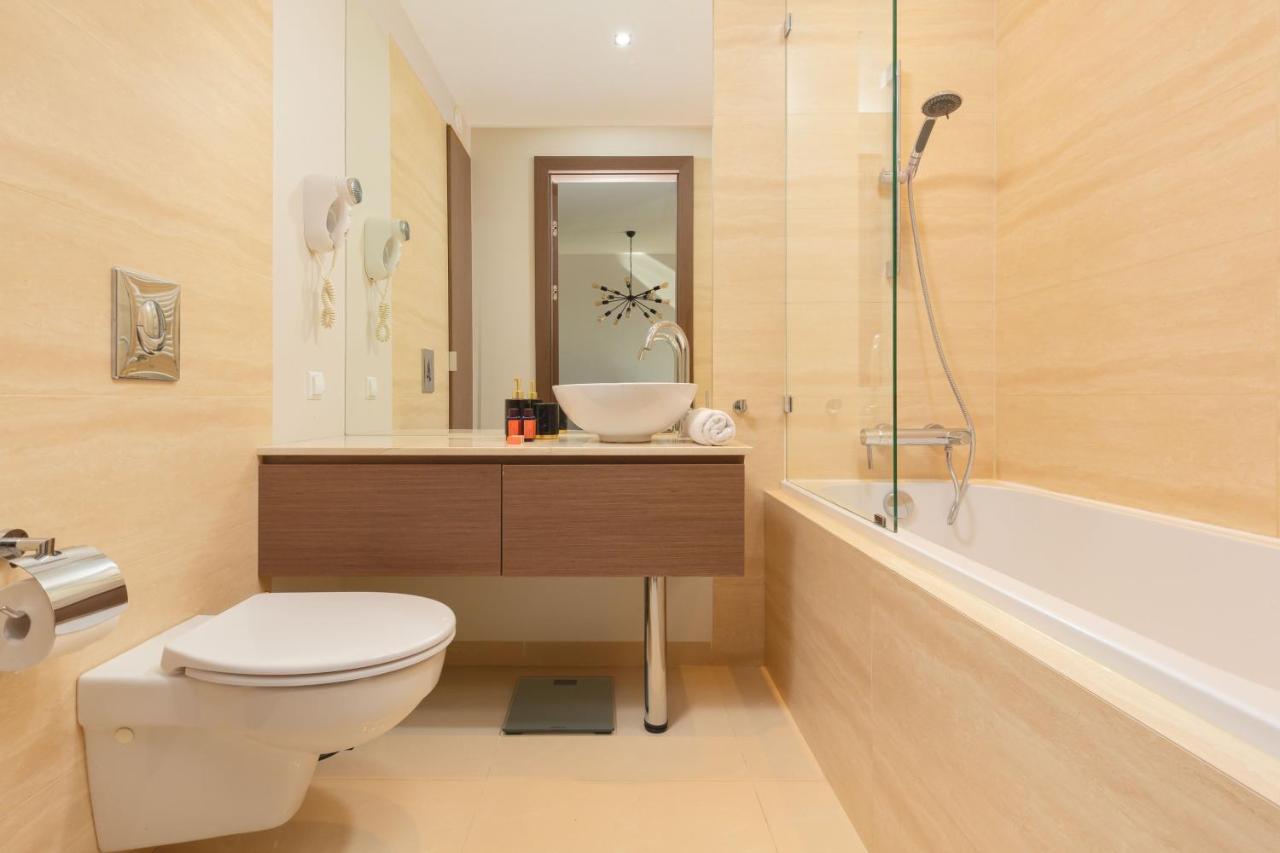 Platinum Towers Apartment With Parking By Renters Prestige Warsaw Ngoại thất bức ảnh