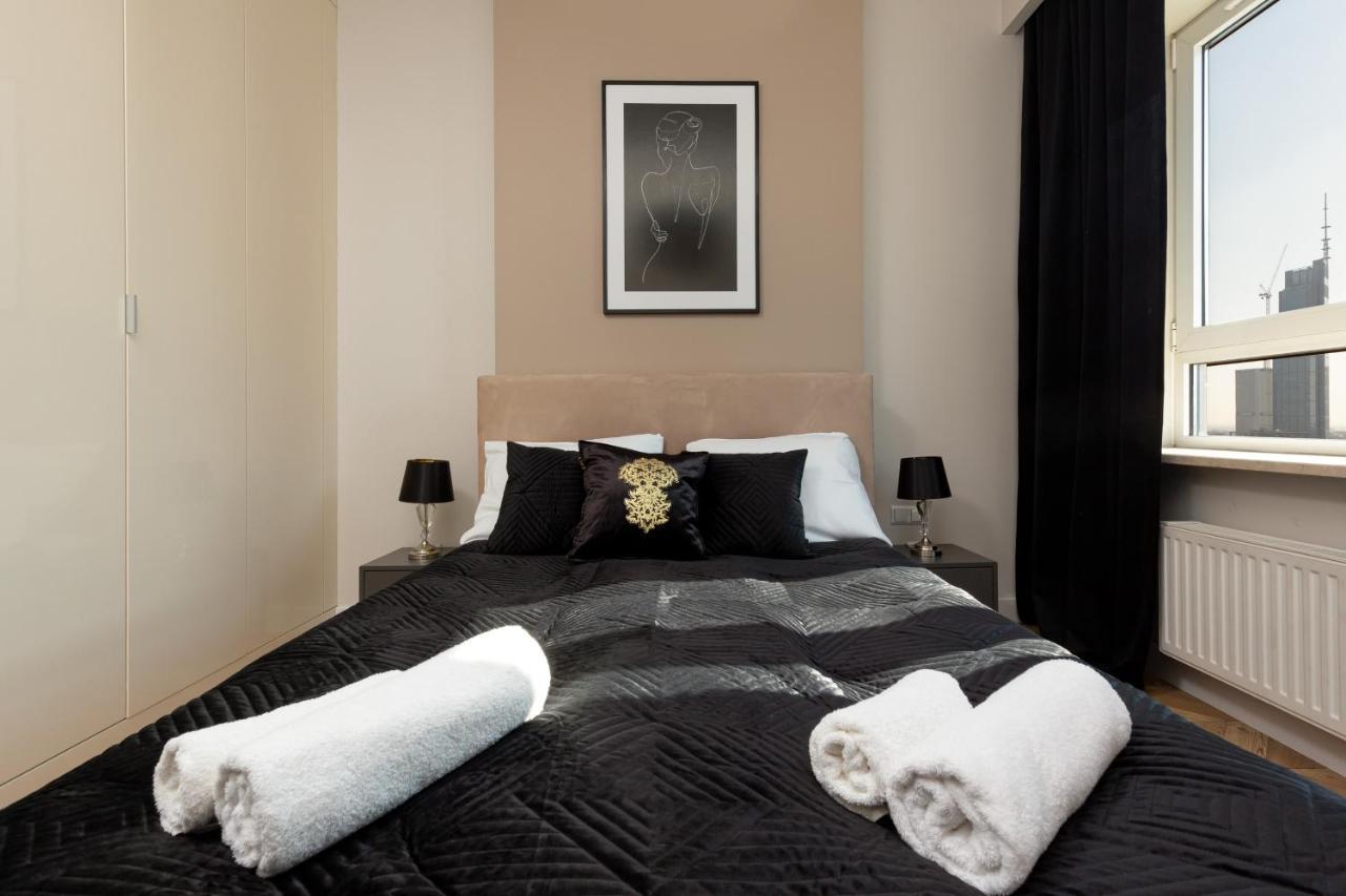 Platinum Towers Apartment With Parking By Renters Prestige Warsaw Ngoại thất bức ảnh